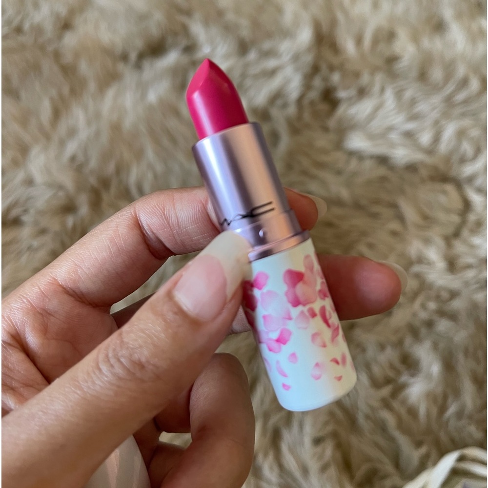 Mac limited edition pink lipstick